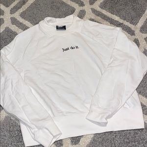 Women’s Nike crew neck
